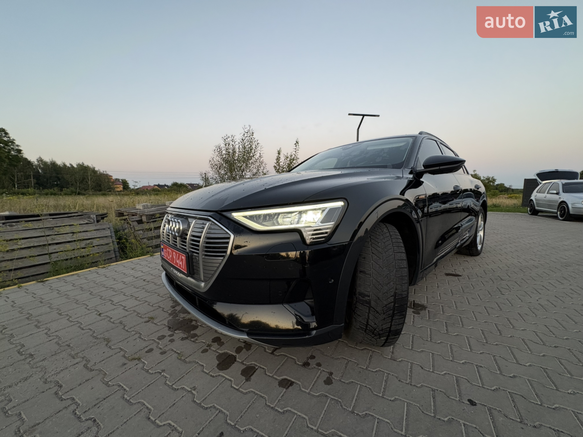 2019 Audi e-tron - мініатюра 6