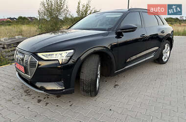 Внедорожник / Кроссовер Audi e-tron 2019 в 