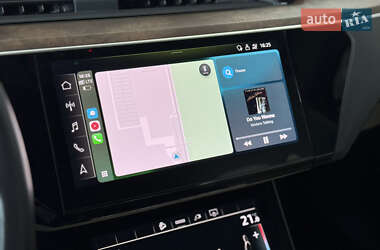 Внедорожник / Кроссовер Audi e-tron 2022 в 