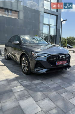 Внедорожник / Кроссовер Audi e-tron 2020 в 