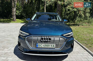 Внедорожник / Кроссовер Audi e-tron 2021 в 