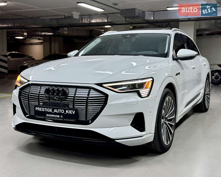 Внедорожник / Кроссовер Audi e-tron 2019 в Киеве