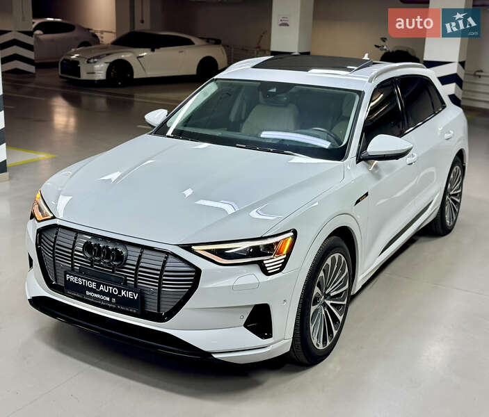 Внедорожник / Кроссовер Audi e-tron 2019 в Киеве