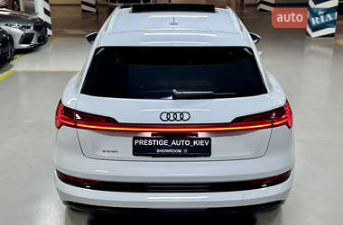 Внедорожник / Кроссовер Audi e-tron 2019 в 