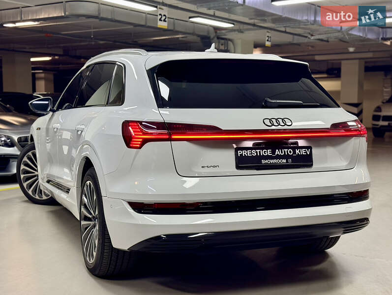 Внедорожник / Кроссовер Audi e-tron 2019 в Киеве