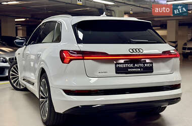Внедорожник / Кроссовер Audi e-tron 2019 в 