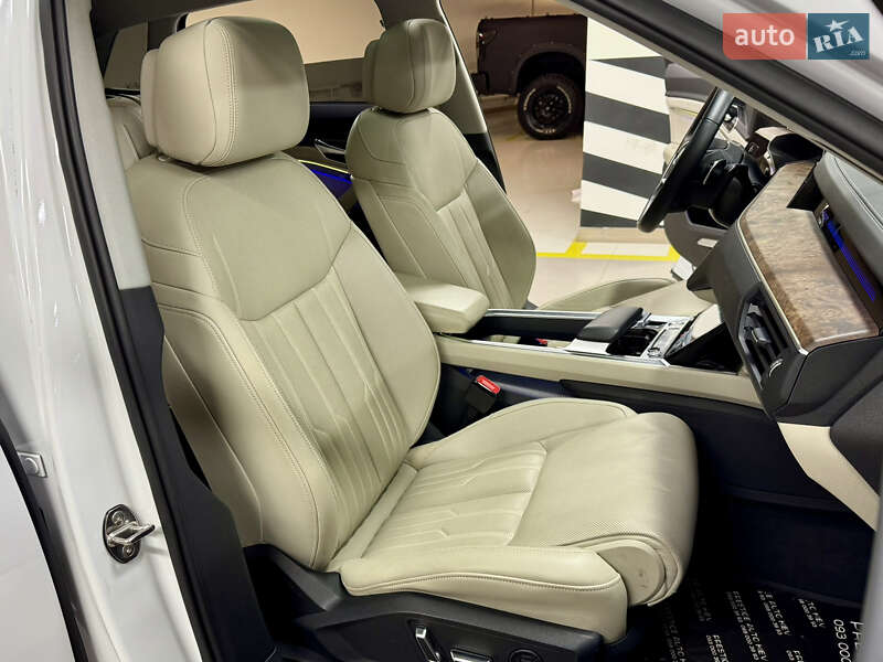 Внедорожник / Кроссовер Audi e-tron 2019 в Киеве