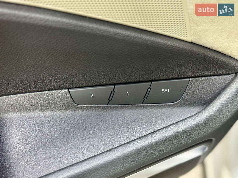 Внедорожник / Кроссовер Audi e-tron 2019 в Киеве