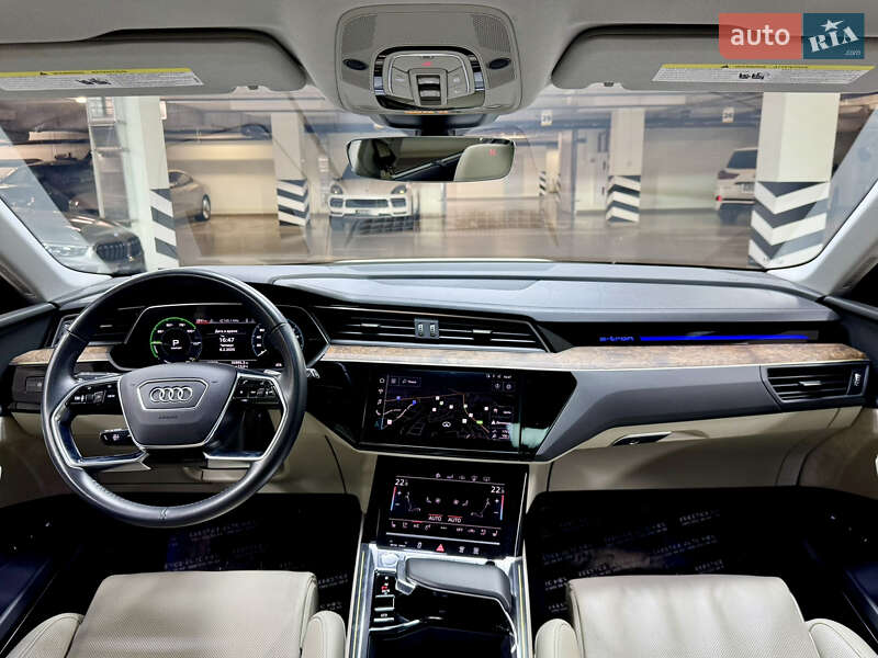 Внедорожник / Кроссовер Audi e-tron 2019 в Киеве