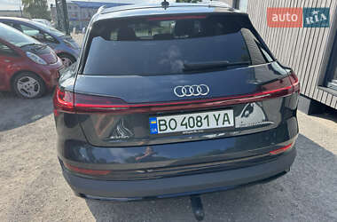 Внедорожник / Кроссовер Audi e-tron 2019 в 