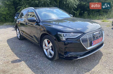 Внедорожник / Кроссовер Audi e-tron 2019 в 