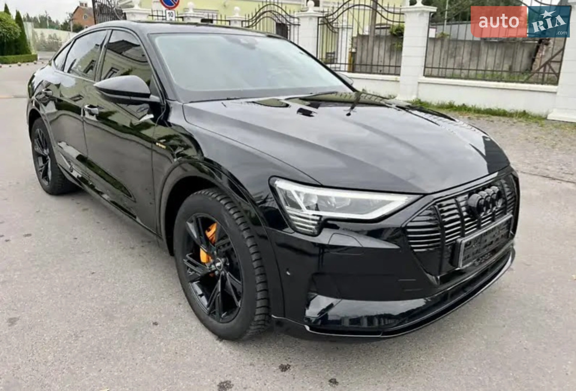 2020 Audi e-tron - мініатюра 16
