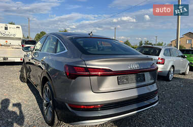 Внедорожник / Кроссовер Audi e-tron 2021 в 