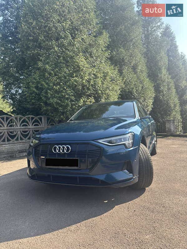 Позашляховик / Кросовер Audi e-tron 2019 в Івано-Франківську