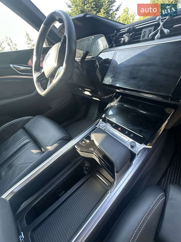 Позашляховик / Кросовер Audi e-tron 2019 в Івано-Франківську