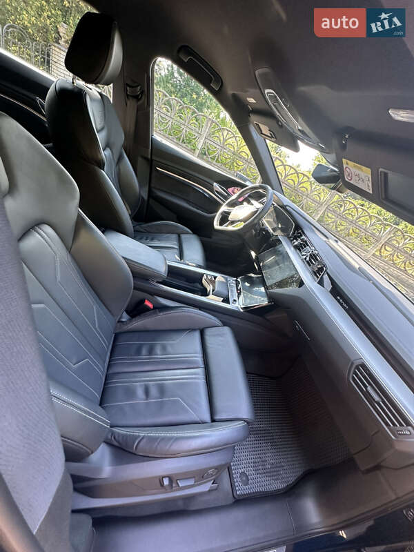 Позашляховик / Кросовер Audi e-tron 2019 в Івано-Франківську