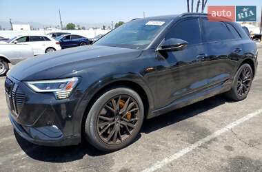 Audi e-tron 2022