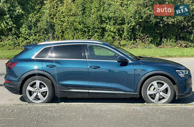 Audi e-tron 2021
