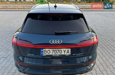 Внедорожник / Кроссовер Audi e-tron 2019 в 