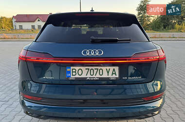 Внедорожник / Кроссовер Audi e-tron 2019 в 