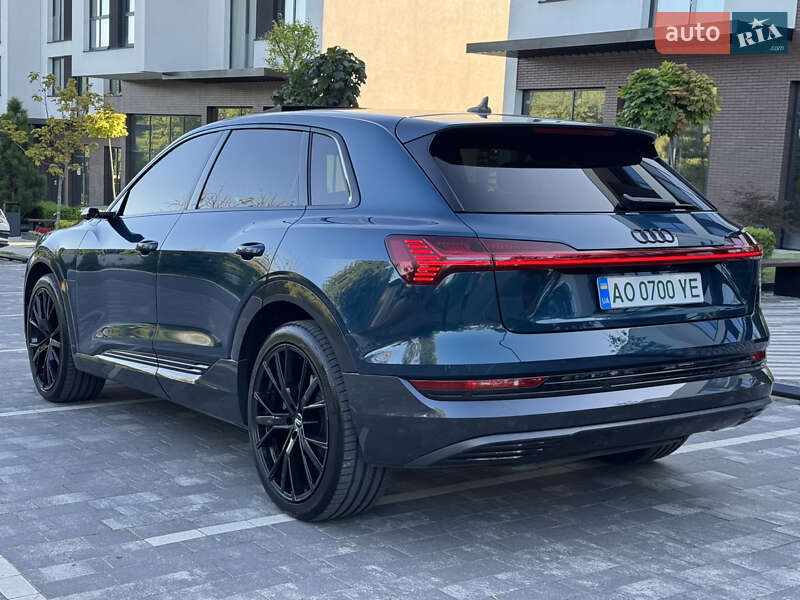 Внедорожник / Кроссовер Audi e-tron 2019 в Ужгороде