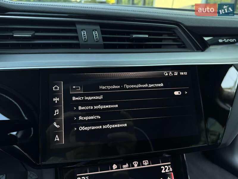 Внедорожник / Кроссовер Audi e-tron 2019 в Ужгороде