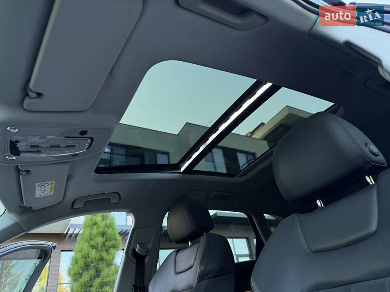 Внедорожник / Кроссовер Audi e-tron 2019 в Ужгороде