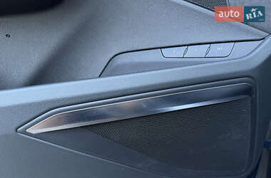 Внедорожник / Кроссовер Audi e-tron 2019 в 