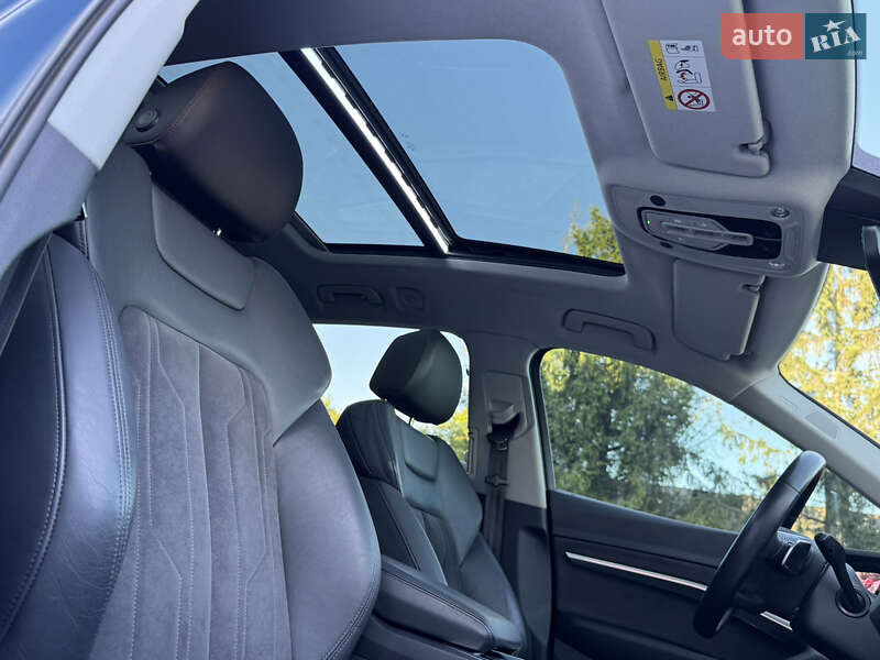 Внедорожник / Кроссовер Audi e-tron 2019 в Ужгороде