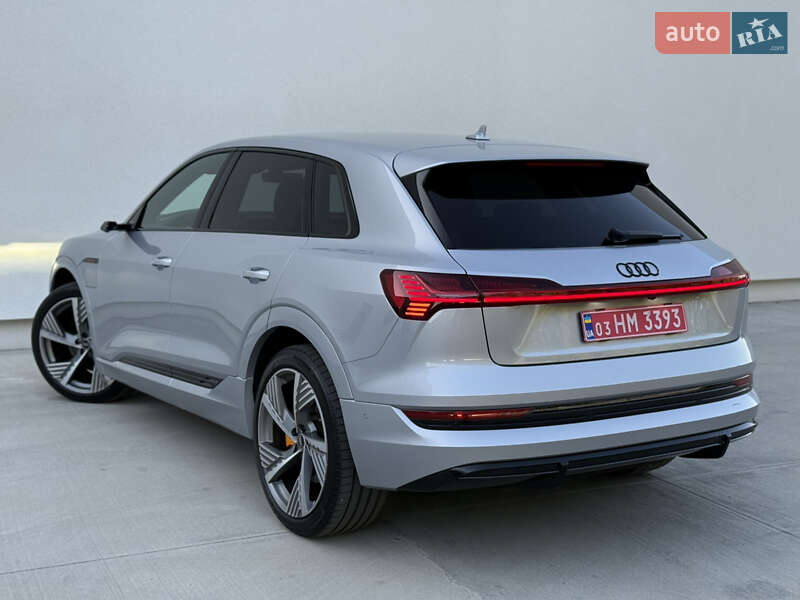 Внедорожник / Кроссовер Audi e-tron 2022 в Киеве