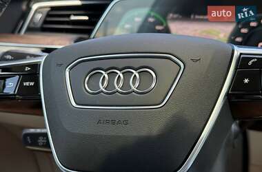Внедорожник / Кроссовер Audi e-tron 2019 в 