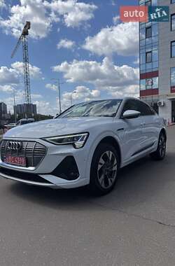 Внедорожник / Кроссовер Audi e-tron 2022 в Киеве