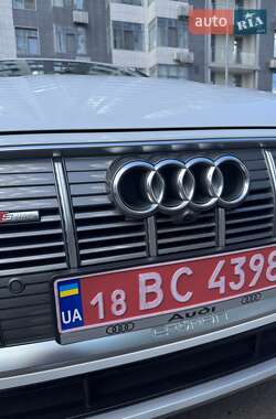 Внедорожник / Кроссовер Audi e-tron 2022 в 