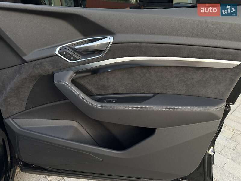 Позашляховик / Кросовер Audi e-tron 2019 в Коломиї