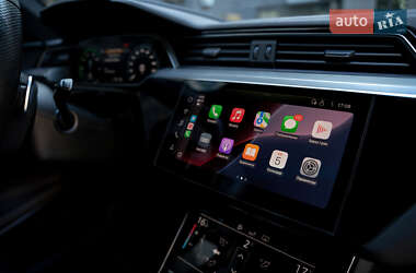 Внедорожник / Кроссовер Audi e-tron 2019 в 
