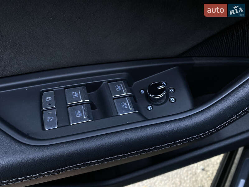 Внедорожник / Кроссовер Audi e-tron 2019 в Днепре