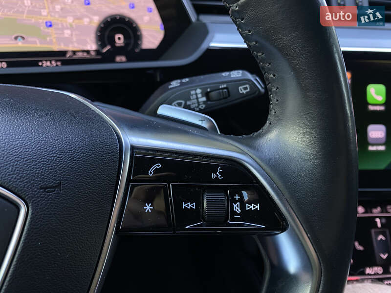 Внедорожник / Кроссовер Audi e-tron 2019 в Днепре