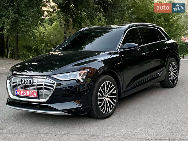 Внедорожник / Кроссовер Audi e-tron 2019 в Днепре