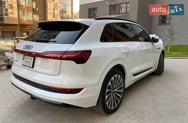 Внедорожник / Кроссовер Audi e-tron 2019 в 
