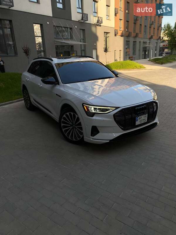 Внедорожник / Кроссовер Audi e-tron 2019 в Запорожье