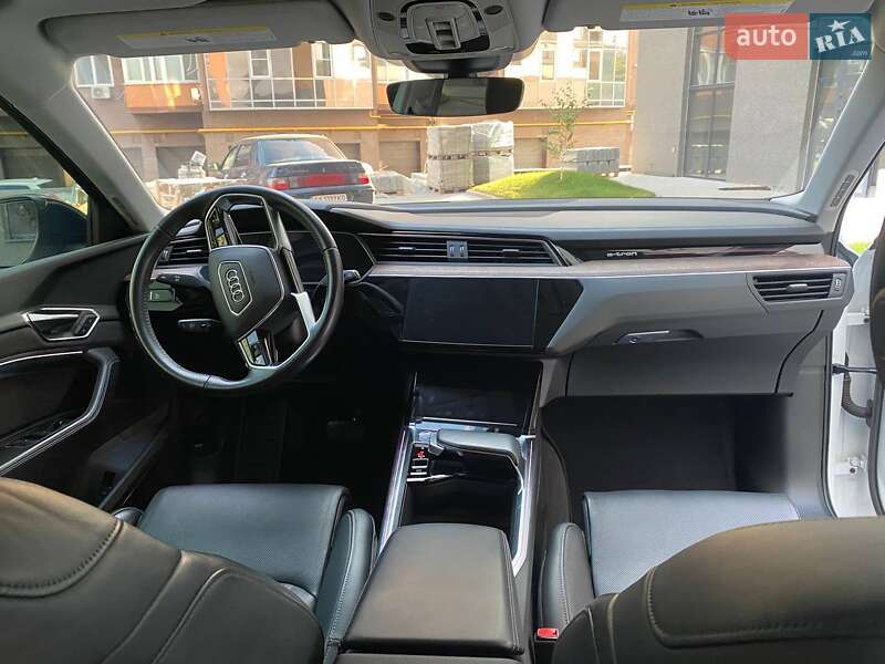 Внедорожник / Кроссовер Audi e-tron 2019 в Запорожье