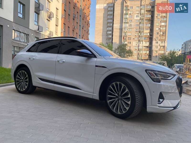 Внедорожник / Кроссовер Audi e-tron 2019 в Запорожье