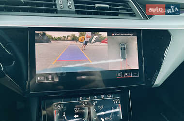 Внедорожник / Кроссовер Audi e-tron 2019 в 