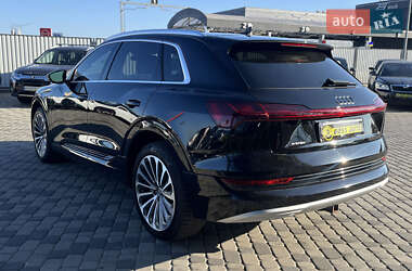 Внедорожник / Кроссовер Audi e-tron 2019 в 