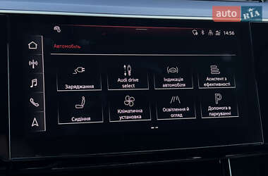 Внедорожник / Кроссовер Audi e-tron 2023 в 