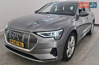 Внедорожник / Кроссовер Audi e-tron 2019 в 