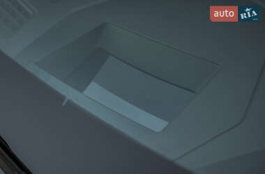 Внедорожник / Кроссовер Audi e-tron 2019 в 