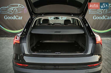 Внедорожник / Кроссовер Audi e-tron 2019 в 