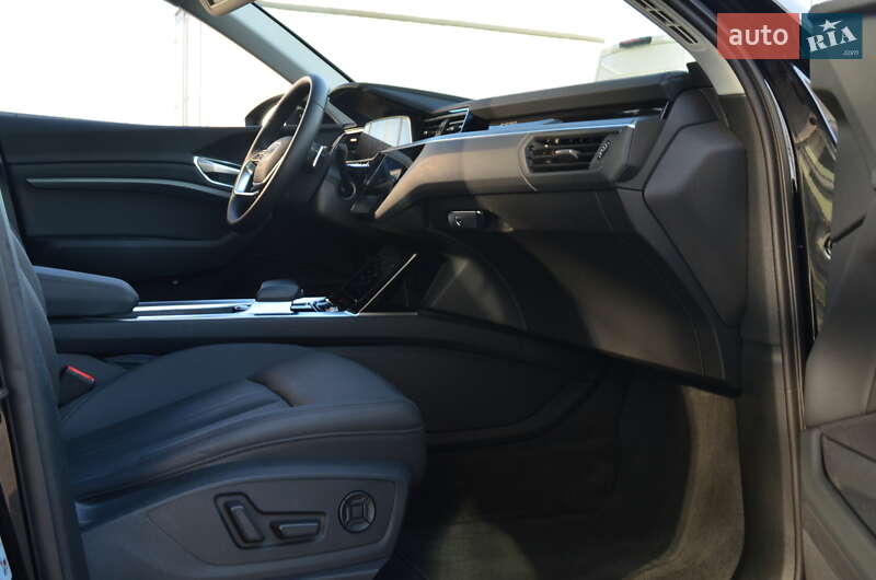 Внедорожник / Кроссовер Audi e-tron 2020 в Львове