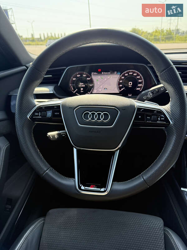 Внедорожник / Кроссовер Audi e-tron 2021 в Ровно